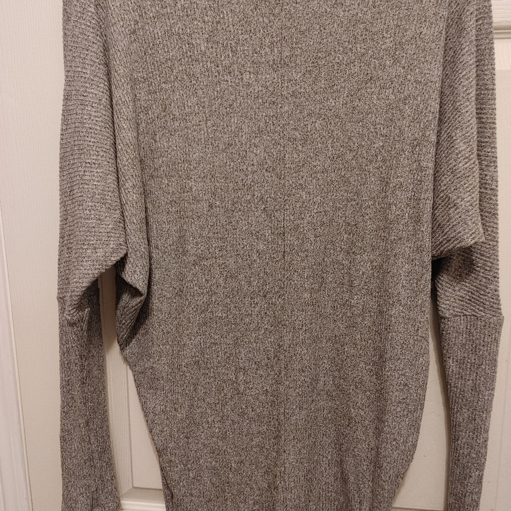 Ladies Raglan Sleeved Top Sized Medium - Picture 4 of 4